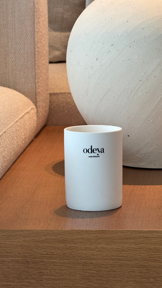 scented candle - Dark vanilla